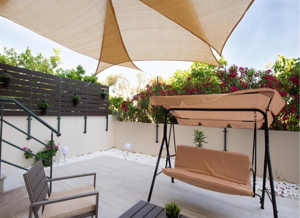 Sofoklis City House With A Private Veranda Lefkada City Exterior photo